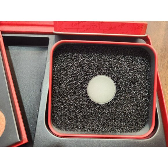 Frieda Kahlo by Ulta Beauty Signature Collector's Box Incl Palette, Pan & Box - Picture 3 of 7